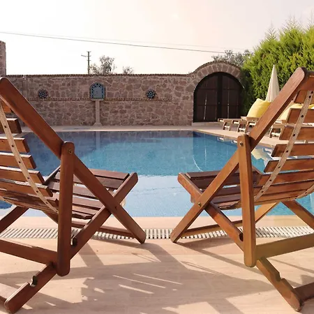 Отель Cunda Rota *