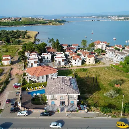 Отель Cunda Rota *